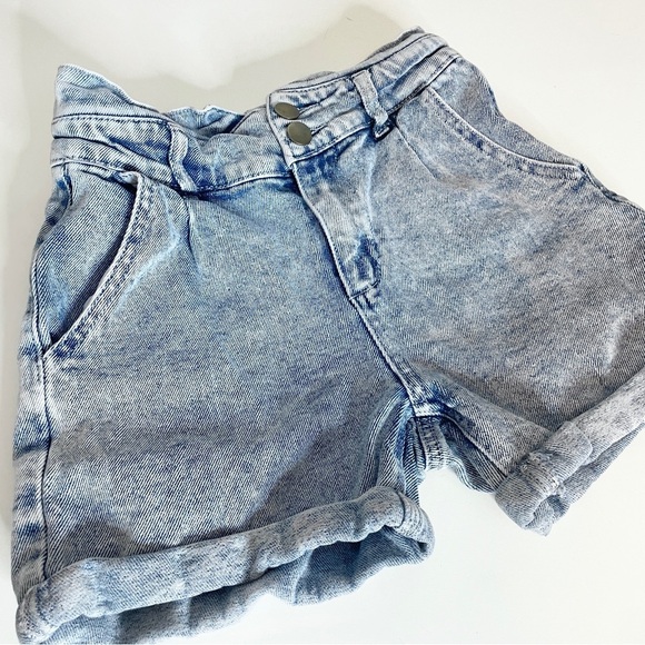 EUC GB Girls Size 10 Girls Denim Shorts Cuffed Acid Wash Retro Pleated - Picture 2 of 9